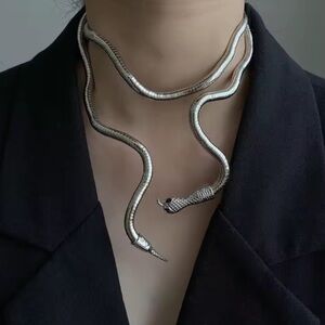 Serpenti silver Magic Snake Cool Bendy Multilayer Necklace